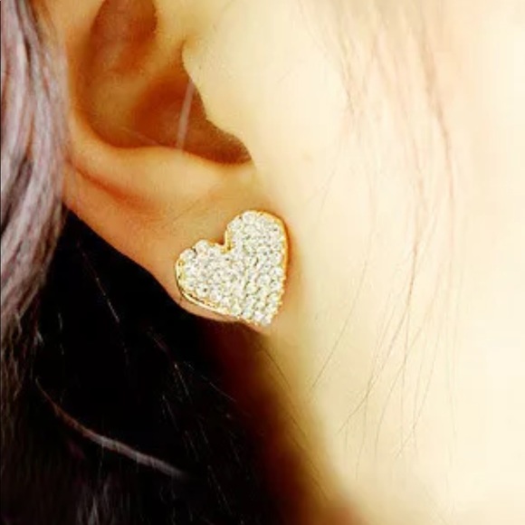 NWT Gold Plated Rhinestone Heart Earrings - Picture 2 of 3